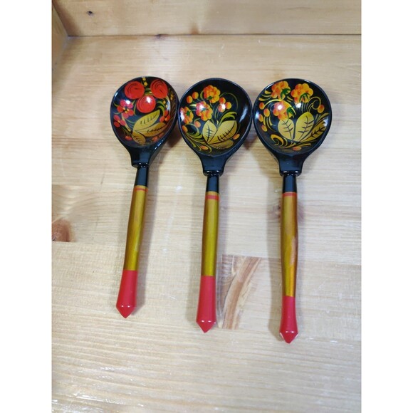 Lot Of 3 RUSSIAN KHOKHLOMA HAND PAINTED LACQUERED WOODEN SPOONS BERRIES 7" - Picture 1 of 6